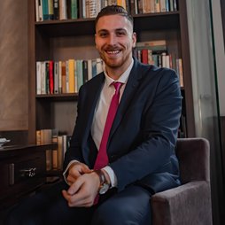 Your personal Advisor Advisor image OVB
